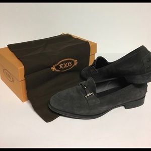 Suede Tod's loafer 8.5